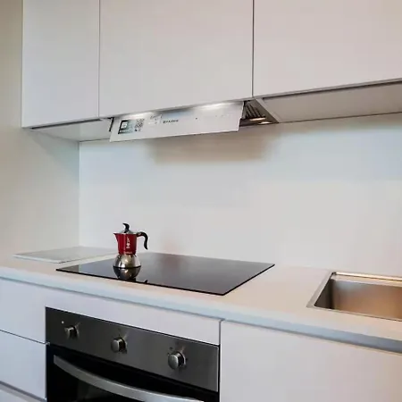 New Exclusive In With Sea View Apartment *